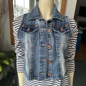 Amethyst Jeans Blue Denim Vest ~ Medium